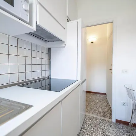 Apartment Ground Control - Goelba *
